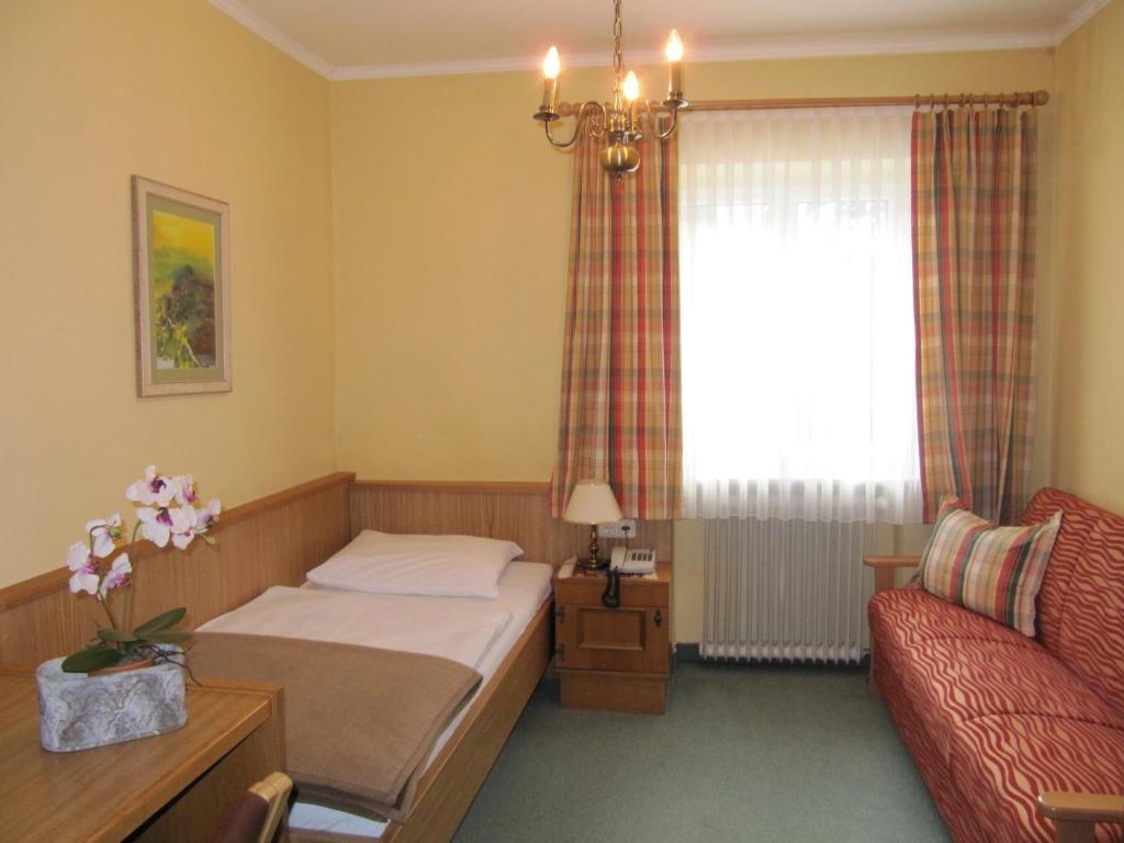 Goldener Ochs Bed & Breakfast Golling an der Salzach Rom bilde
